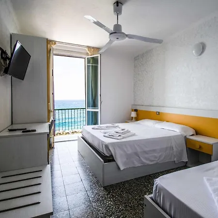 San Pietro Hotell 2*