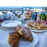 San Pietro Hotel 2*