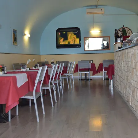 San Pietro Hotel 2*